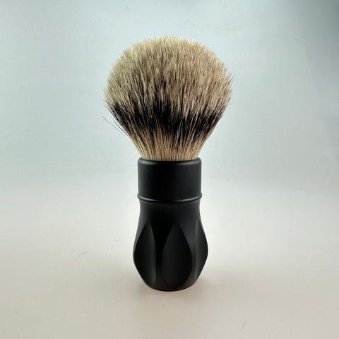 Silvertip badger